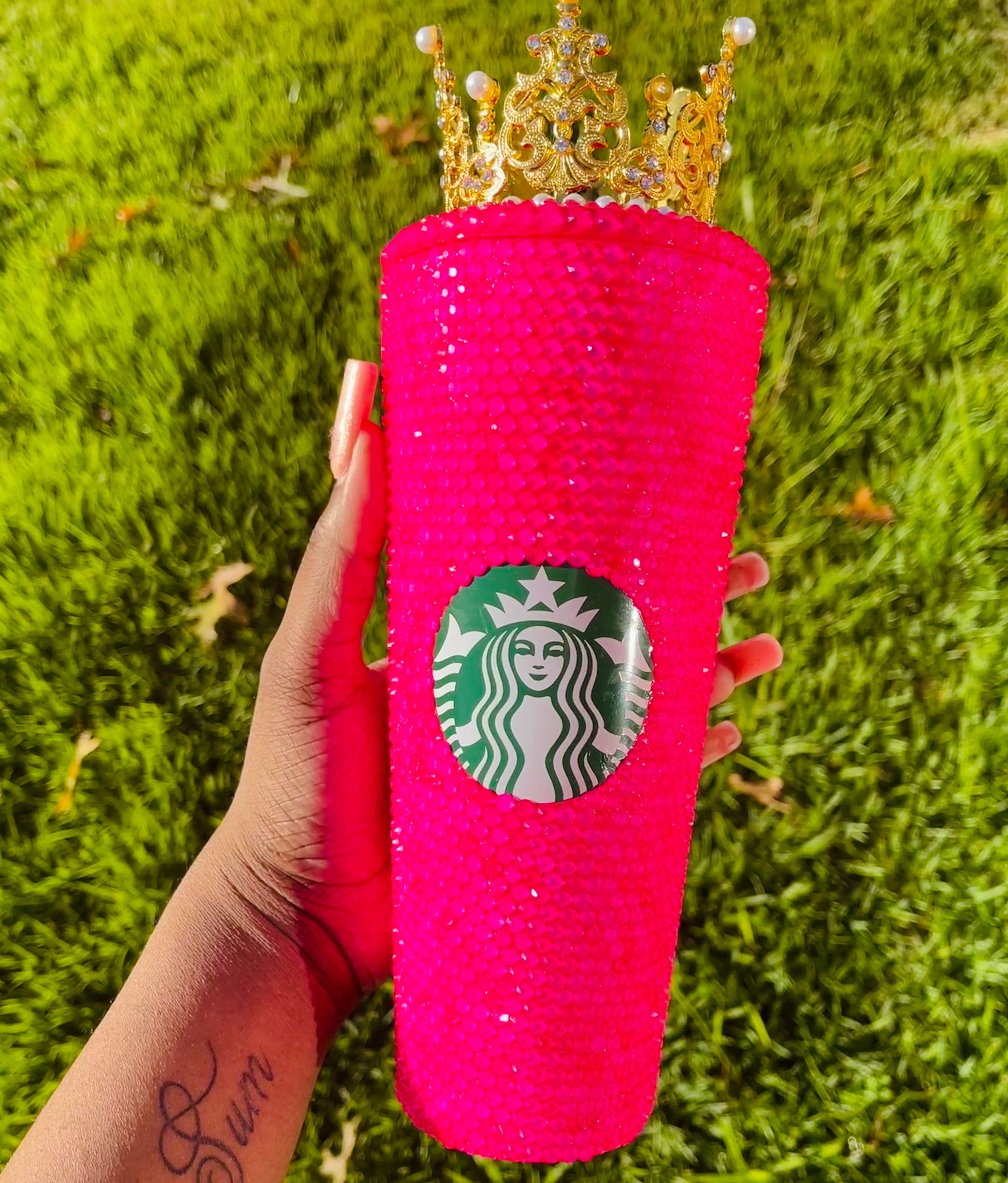 ‘Queen Tingz’ Neon Pink Starbucks Tumbler Tumblers by Bling Addict | BlingxAddict